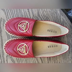 GUESS FLATS ***LIKE NEW*** size 7
